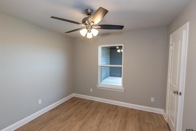 414 Bluebonnet Cir, Chandler, TX 75758 - empty room with light wood-style floors, baseboards, and ceiling fan