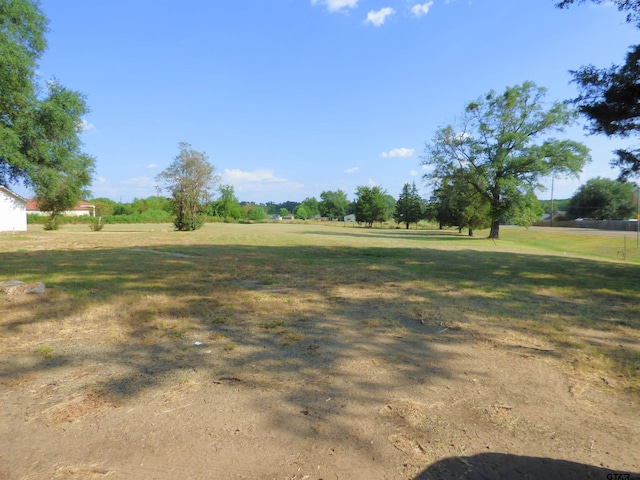 Listing photo 3 for 2524 Greenhill Rd, Mount Pleasant TX 75455