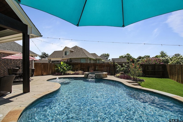 109 Nathan, Chandler, TX 75758 - view of pool featuring a fenced backyard, a patio area, and a pool with connected hot tub