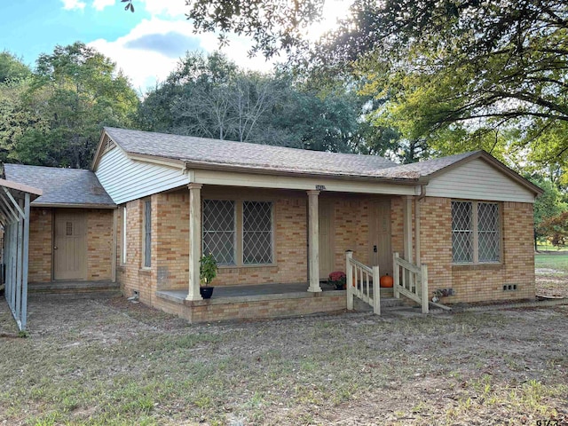 view of front facade with covered porch