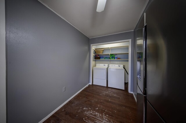 17550 Kristopher Cir, Whitehouse, TX 75791 - washroom featuring wood finished floors, washing machine and clothes dryer, and ornamental molding
