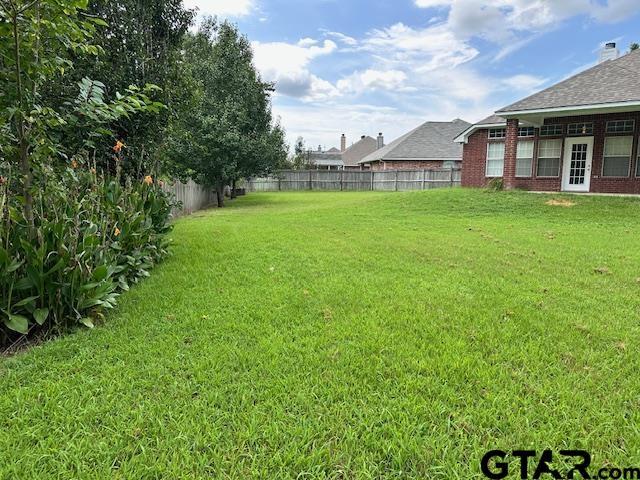 1712 Onyx Cv, Whitehouse, TX 75791 - view of fenced backyard