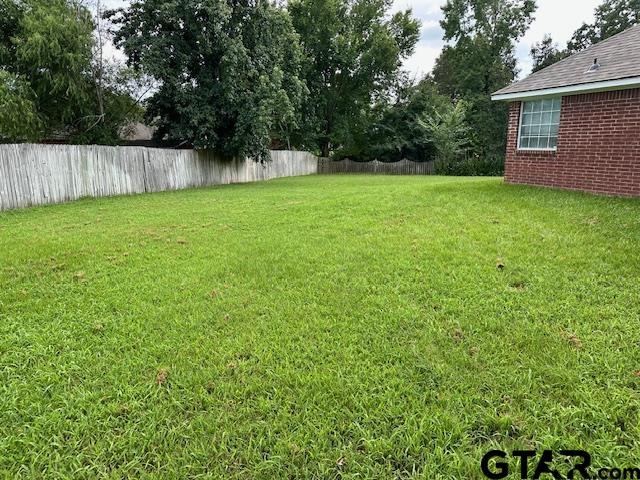 1712 Onyx Cv, Whitehouse, TX 75791 - view of yard