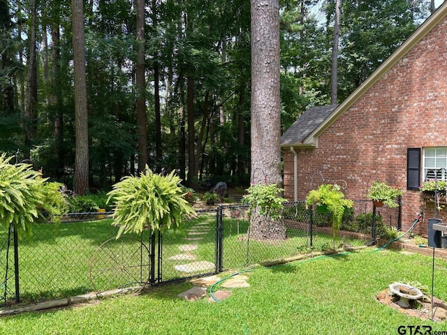 18378 Whipporwill Ln, Flint, TX 75762 - view of yard featuring a gate