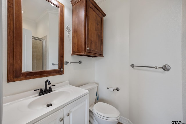 213 Coventry St, Bullard, TX 75757 - full bath featuring vanity, crown molding, and a shower with shower door