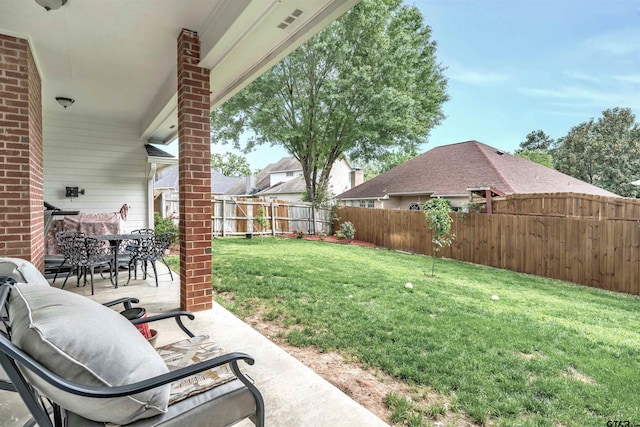 view of yard with a patio