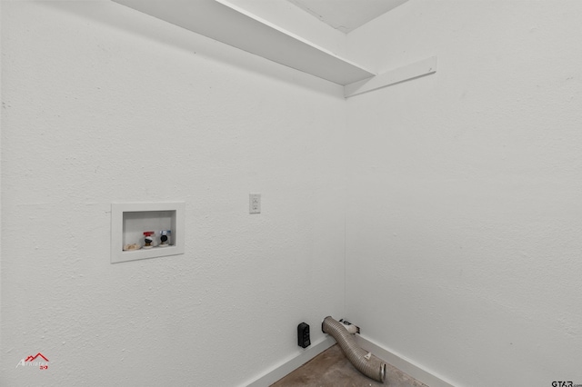 laundry room with washer hookup