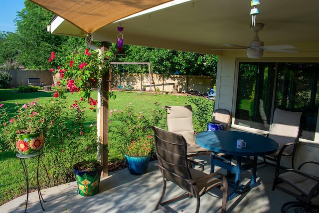 view of patio with ceiling fan