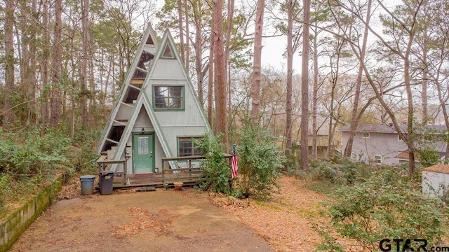 view of front of home