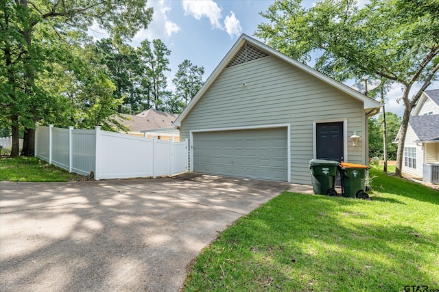 3953 Hanover Pl, Tyler, TX 75701 - view of detached garage