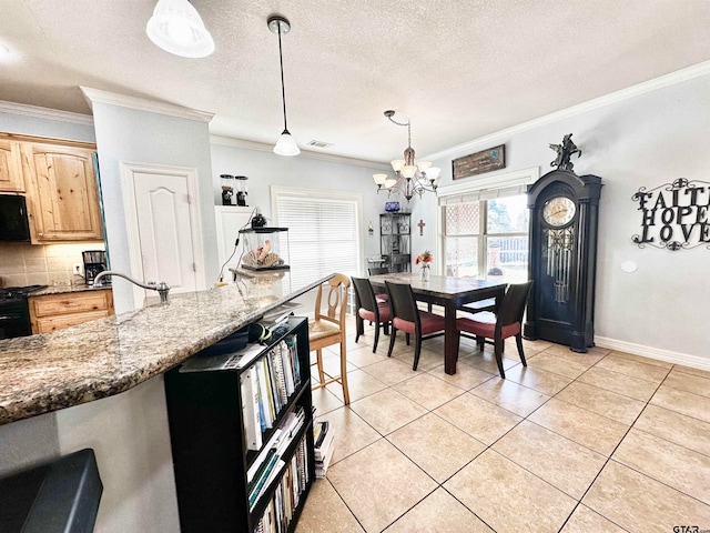 dining space with crown molding, light tile patterned floors, a textured ceiling, and an inviting chandelier