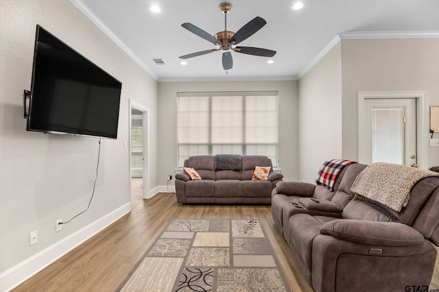 607 Main St, Bullard, TX 75757 - living area featuring a ceiling fan, plenty of natural light, light wood finished floors, recessed lighting, and baseboards