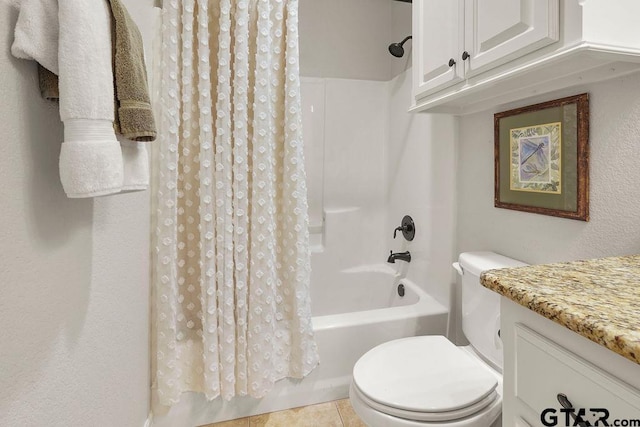 4133 Colina Trl, Tyler, TX 75707 - bathroom featuring shower / bath combo with shower curtain and vanity