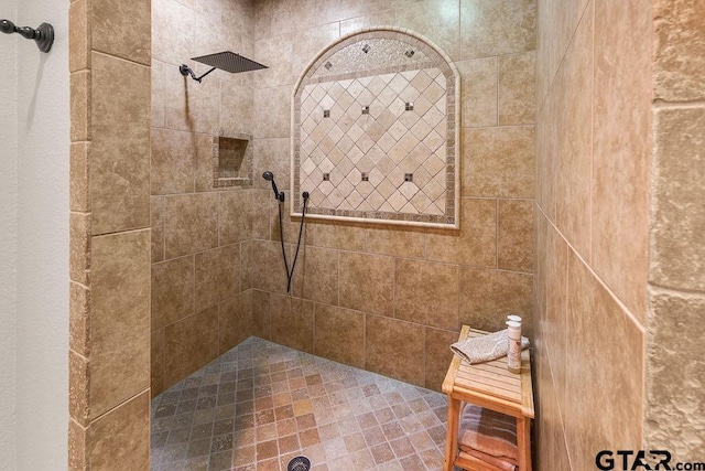 4133 Colina Trl, Tyler, TX 75707 - full bath featuring a tile shower