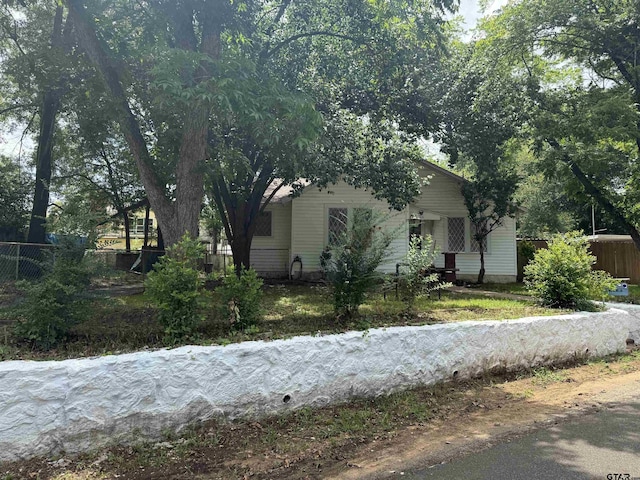 549 Brookside Dr, Jacksonville, TX 75766 - photo 8