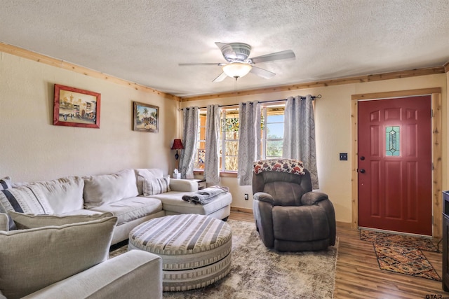 614 Maple Ave, Cushing, TX 75760 - photo 2