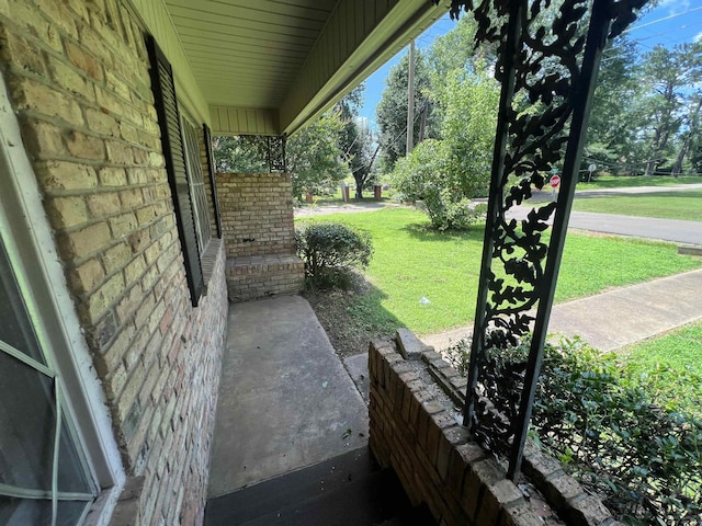903 Shari Dr, Hughes Springs, TX 75656 - photo 4
