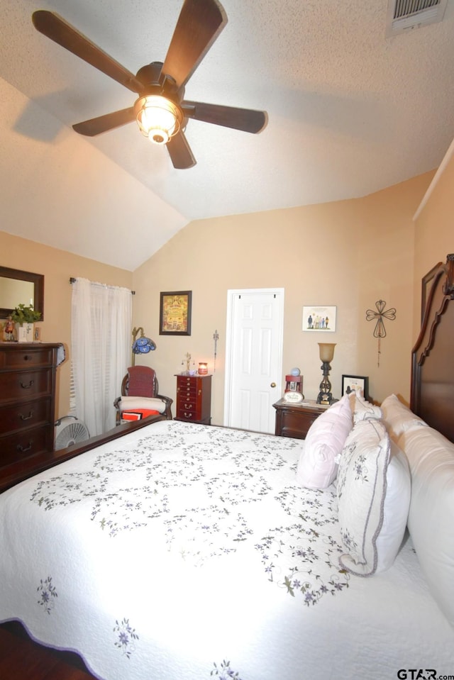 2333 Baretta Dr, Mesquite, TX 75181 - bedroom with vaulted ceiling and a ceiling fan