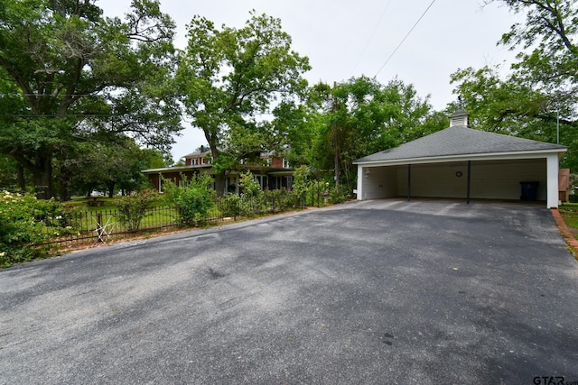 510 E Longview St, Arp, TX 75750 - view of front facade with a detached garage