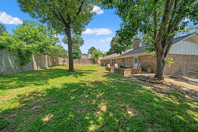 812 Jeffery Dr, Tyler, TX 75703 - view of yard with a patio