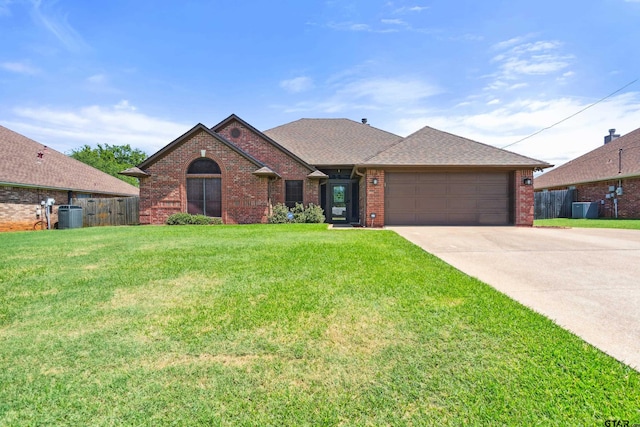 902 Bobwhite Ln, Whitehouse, TX 75791 - photo 1