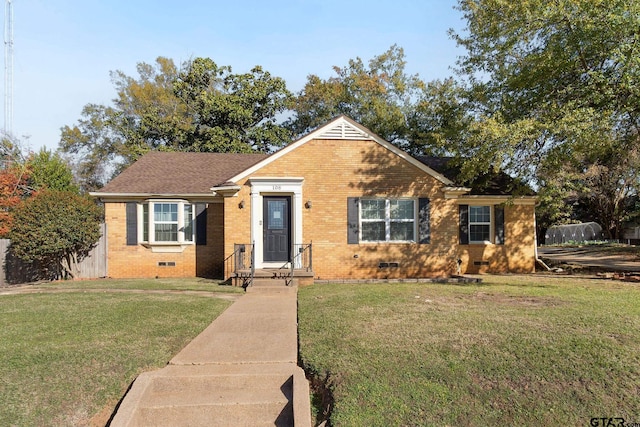 view of front of house with a front yard