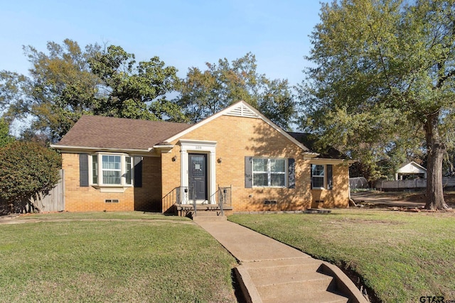 view of front of house with a front lawn