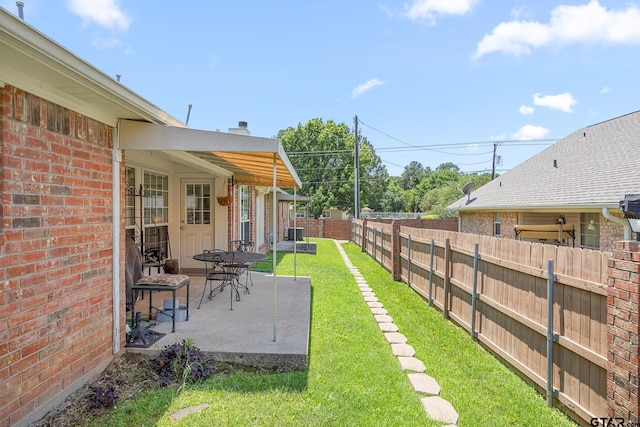 5401 Hollytree Dr, Tyler, TX 75703 - fenced backyard featuring a patio area
