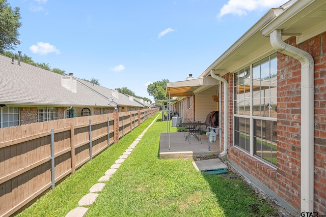 5401 Hollytree Dr, Tyler, TX 75703 - view of yard with a patio