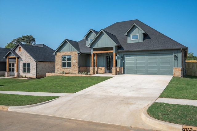 craftsman-style home featuring a front yard