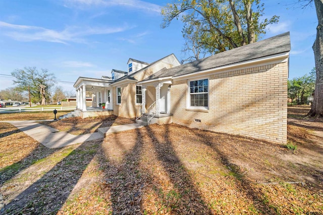 view of front of property