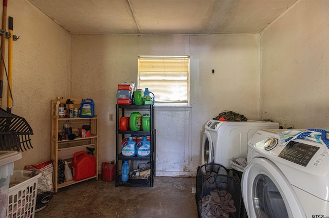 2114 Martin Luther King Blvd, Palestine, TX 75803 - laundry area with separate washer and dryer