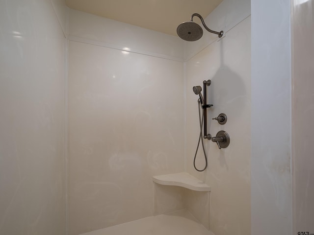 19543 Meadowood Ln, Tyler, TX 75703 - full bath with a shower