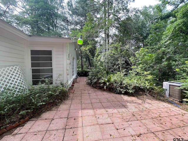 1106 E Redbud, Crockett, TX 75835 - view of patio / terrace