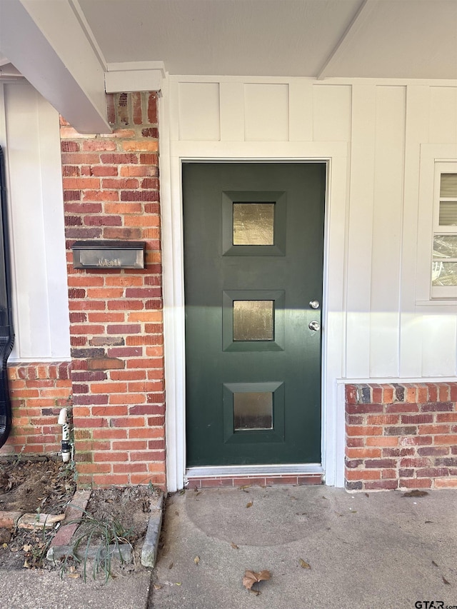 view of entrance to property