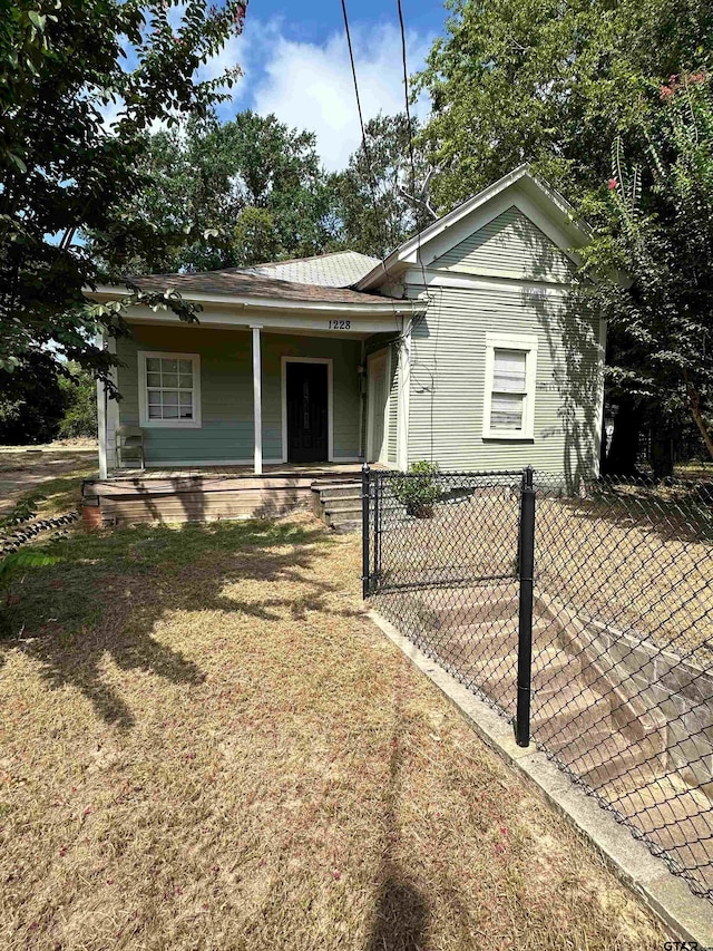 view of front facade featuring covered porch