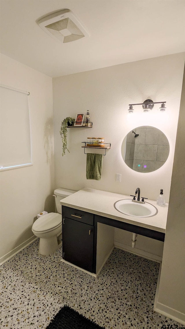 1418 E Dawson St, Tyler, TX 75701 - bathroom with toilet and vanity