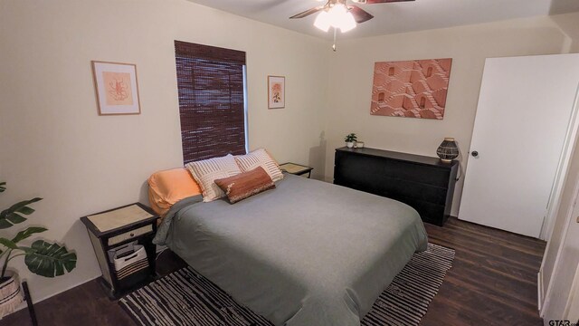 1418 E Dawson St, Tyler, TX 75701 - bedroom featuring wood finished floors and a ceiling fan