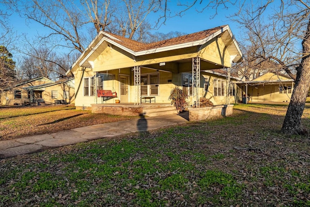 view of front of house with covered porch