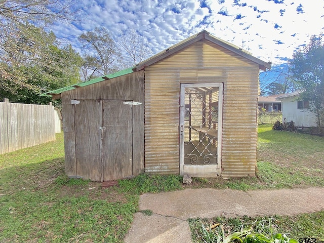 102 Gordon Dr, Crockett, TX 75835 - view of shed