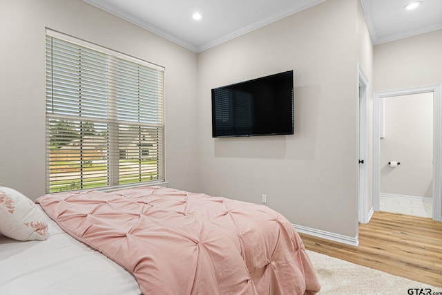 12293 Harlon St, Flint, TX 75762 - bedroom featuring wood finished floors, ornamental molding, and recessed lighting