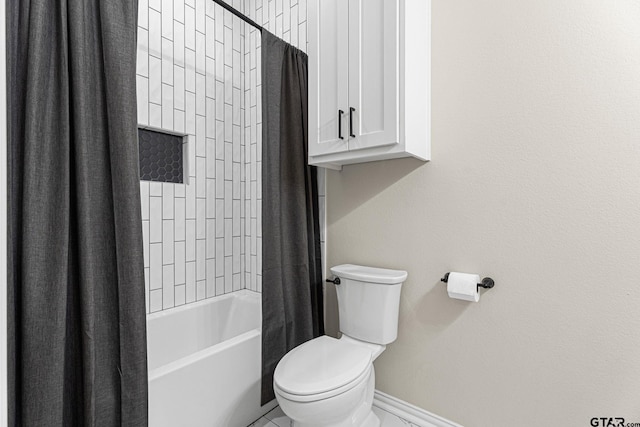 12293 Harlon St, Flint, TX 75762 - full bath with toilet and shower / bath combo with shower curtain