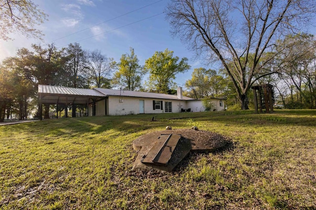 exterior space featuring a yard