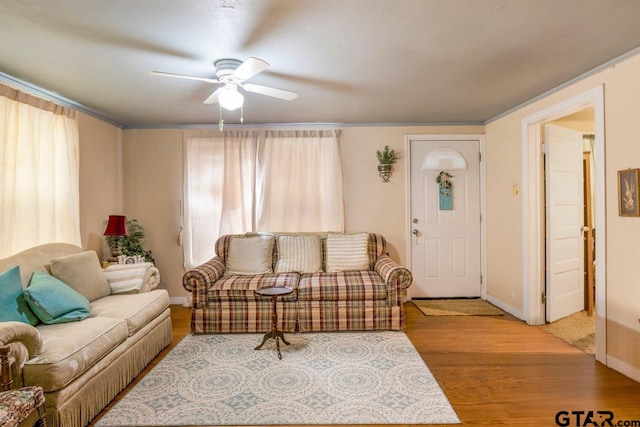 2200 N Horn Ave, Tyler, TX 75702 - living room with ceiling fan, wood finished floors, and baseboards