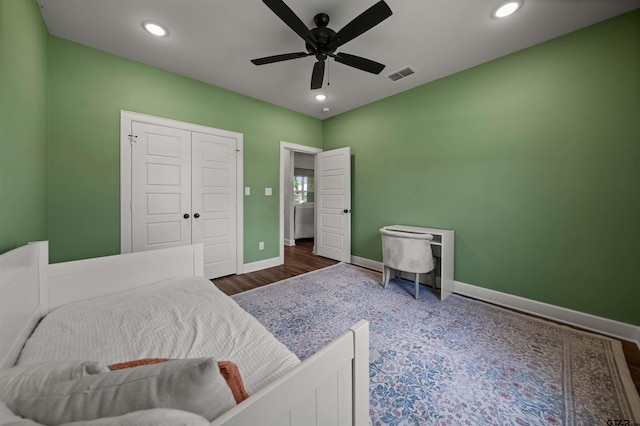 401 Deer Point Cv, Chandler, TX 75758 - bedroom with wood finished floors, recessed lighting, and a ceiling fan