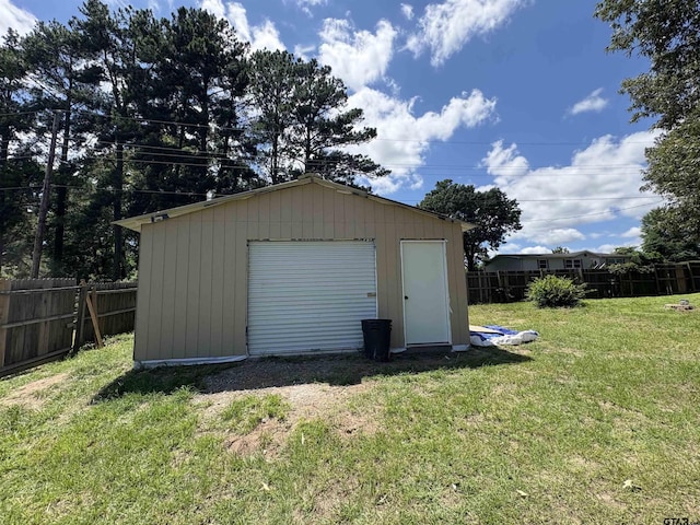 9394 Grape Ave, Frankston, TX 75763 - view of garage