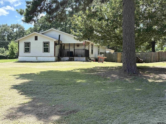 9394 Grape Ave, Frankston, TX 75763 - view of front of house with covered porch