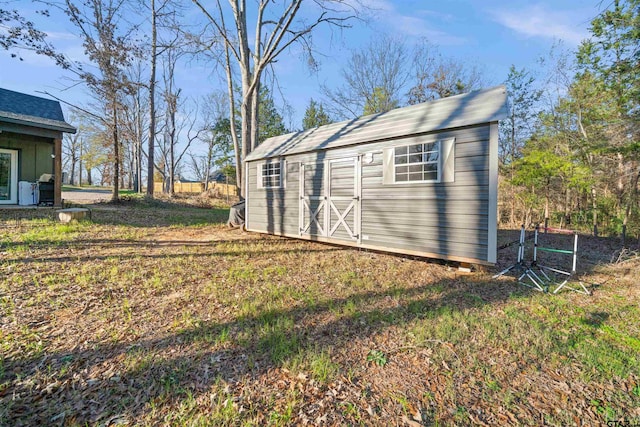 view of outbuilding