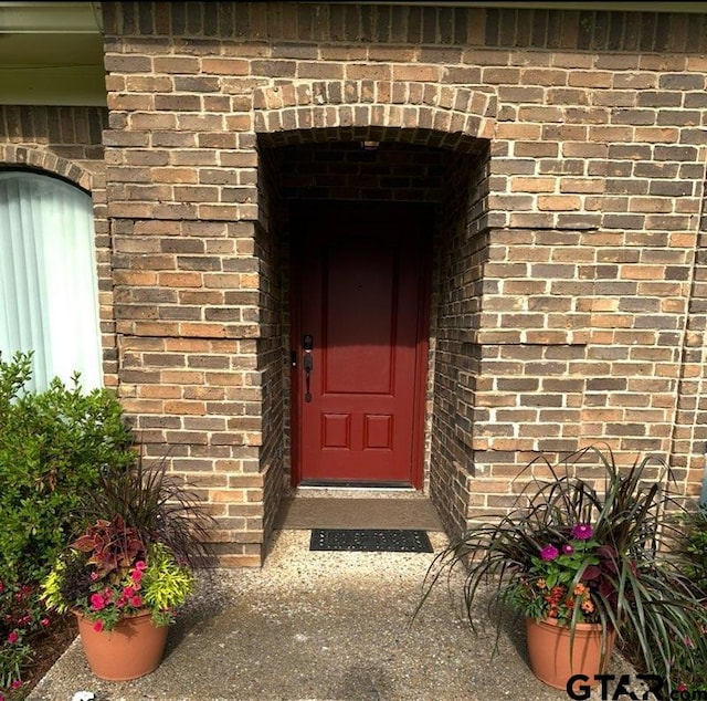 3802 Allendale Dr, Tyler, TX 75701 - entrance to property with brick siding