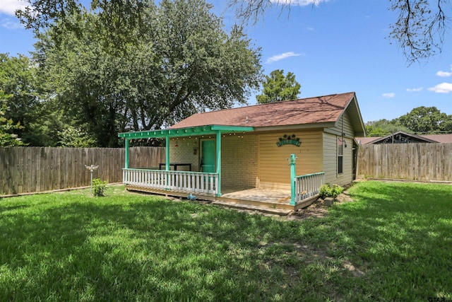 exterior space with a yard